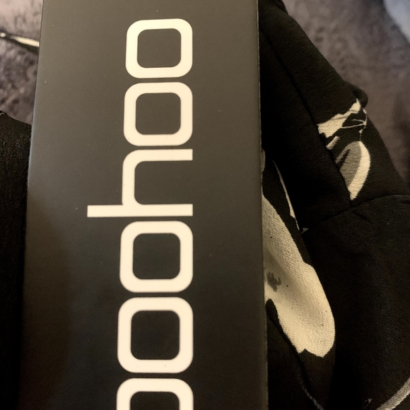 Boohoo Floral Ruffle Tea Dress (Black) - Picture 3 of 3